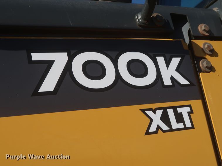 image for item DR6778 2013 John Deere 700K  dozer