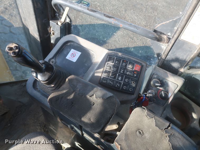 image for item DR6782 2006 John Deere 544J  wheel loader