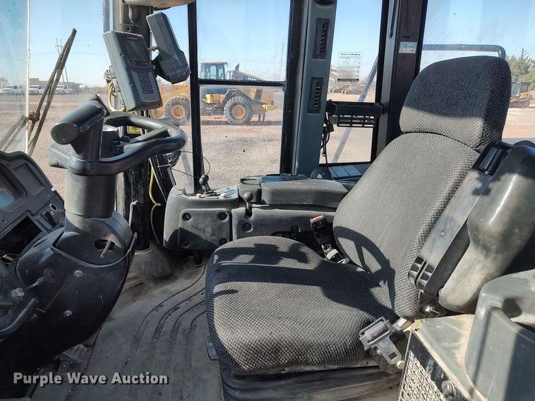 image for item DR6784 2006 Caterpillar 972H  wheel loader