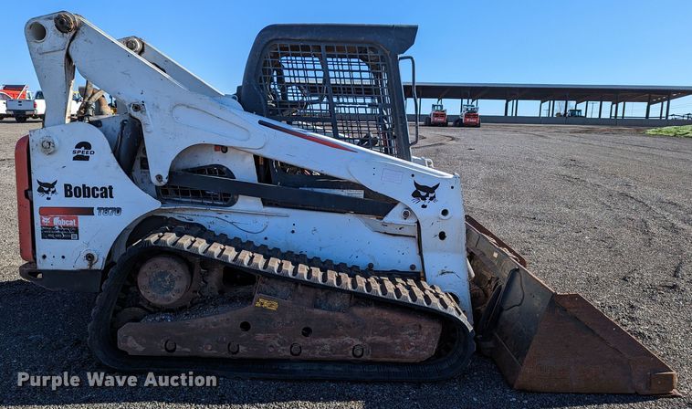 image for item DR6789 2016 Bobcat T870  tracked skid steer loader