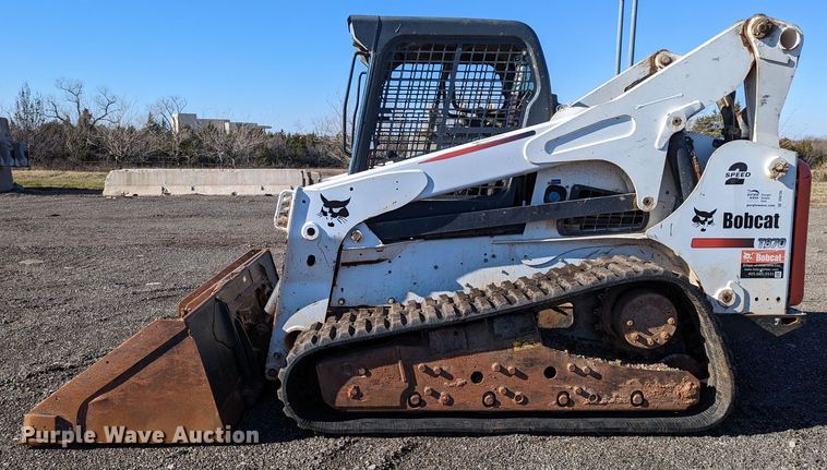 image for item DR6789 2016 Bobcat T870  tracked skid steer loader