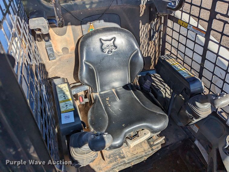 image for item DR6789 2016 Bobcat T870  tracked skid steer loader