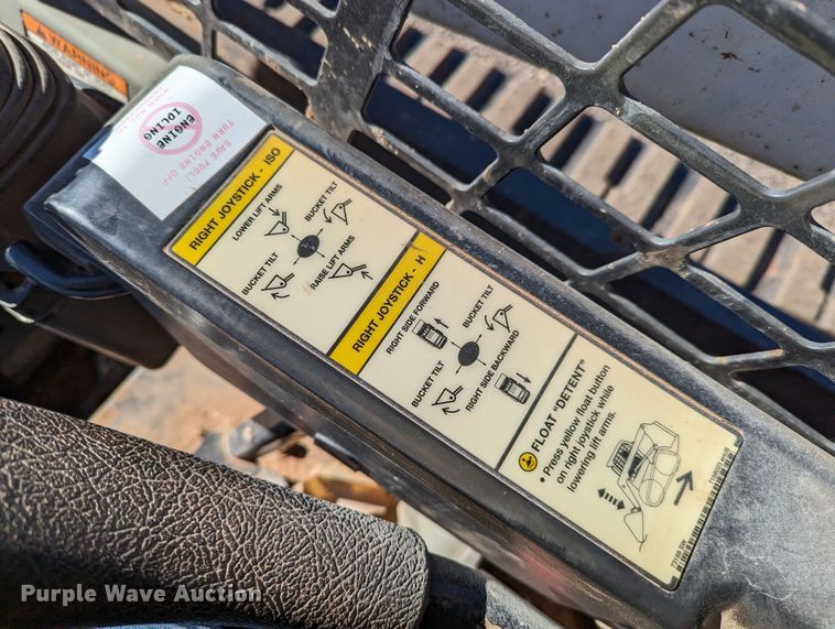 image for item DR6789 2016 Bobcat T870  tracked skid steer loader