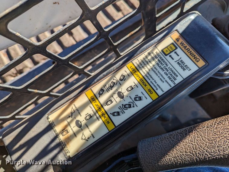 image for item DR6789 2016 Bobcat T870  tracked skid steer loader