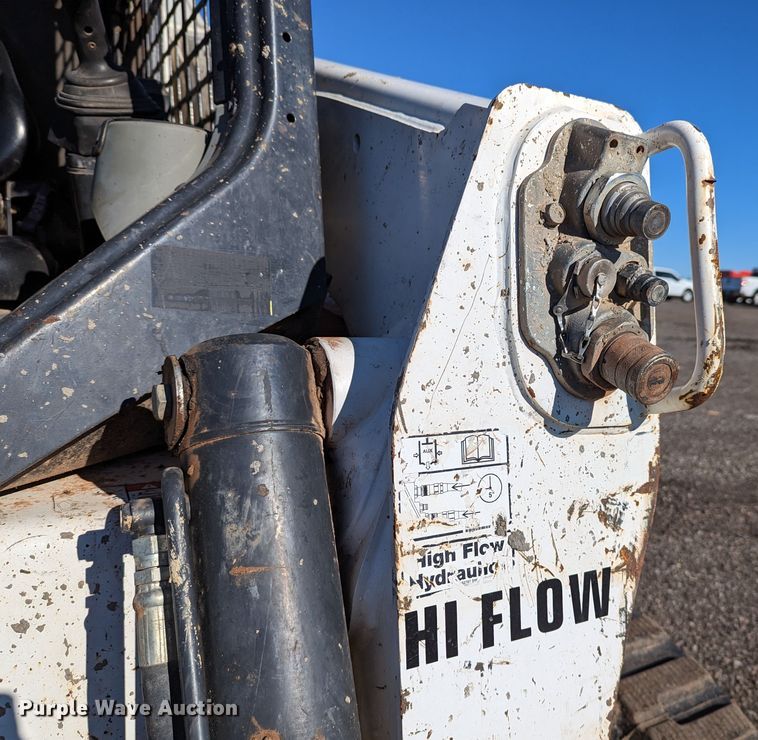 image for item DR6789 2016 Bobcat T870  tracked skid steer loader