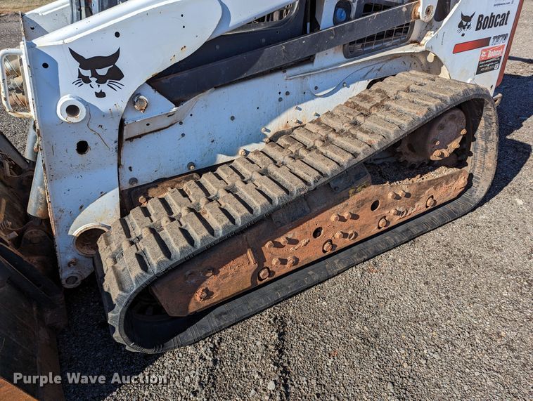 image for item DR6789 2016 Bobcat T870  tracked skid steer loader
