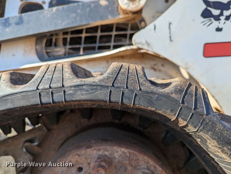 image for item DR6789 2016 Bobcat T870  tracked skid steer loader