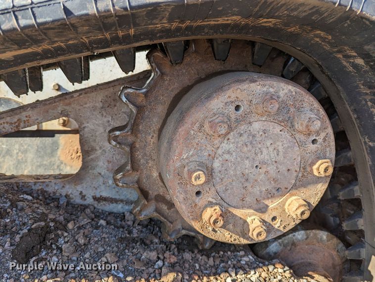 image for item DR6789 2016 Bobcat T870  tracked skid steer loader