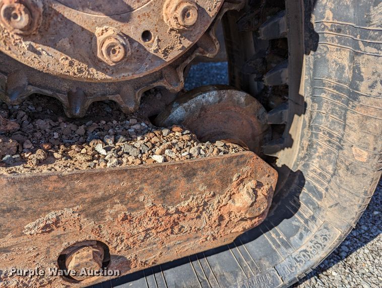 image for item DR6789 2016 Bobcat T870  tracked skid steer loader