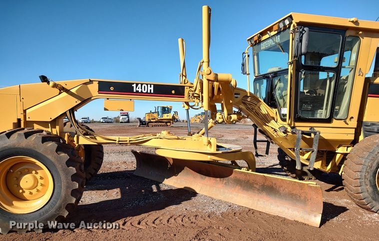 image for item DR6794 2006 Caterpillar 140H  motor grader