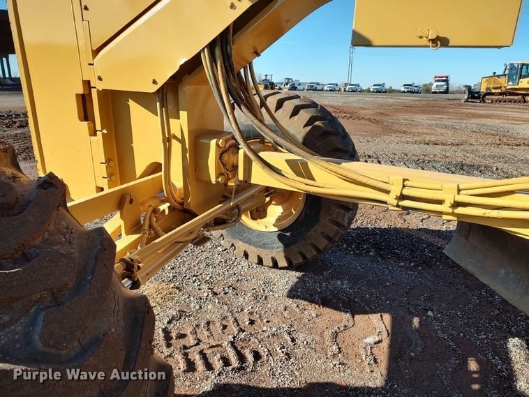 image for item DR6794 2006 Caterpillar 140H  motor grader