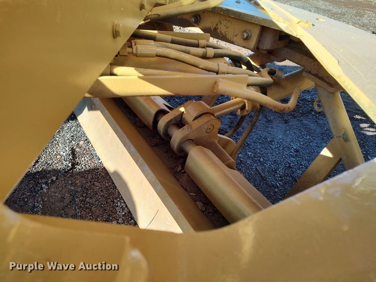 image for item DR6794 2006 Caterpillar 140H  motor grader