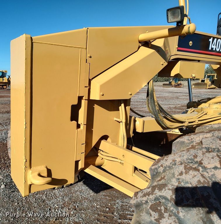 image for item DR6794 2006 Caterpillar 140H  motor grader