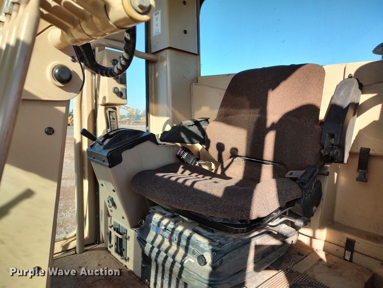 image for item DR6794 2006 Caterpillar 140H  motor grader