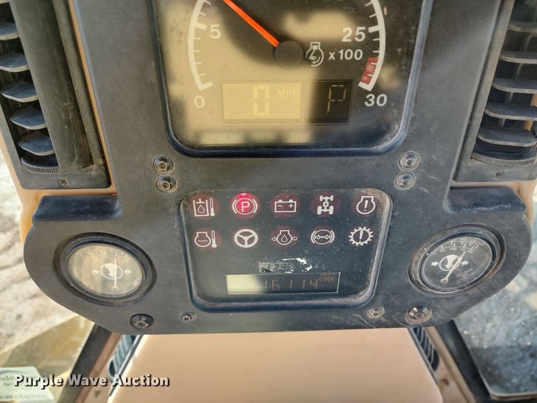 image for item DR6794 2006 Caterpillar 140H  motor grader