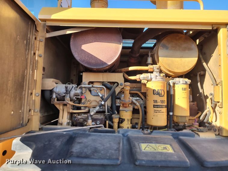 image for item DR6794 2006 Caterpillar 140H  motor grader