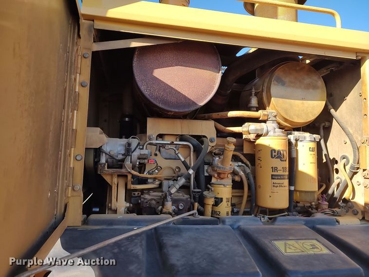 image for item DR6794 2006 Caterpillar 140H  motor grader