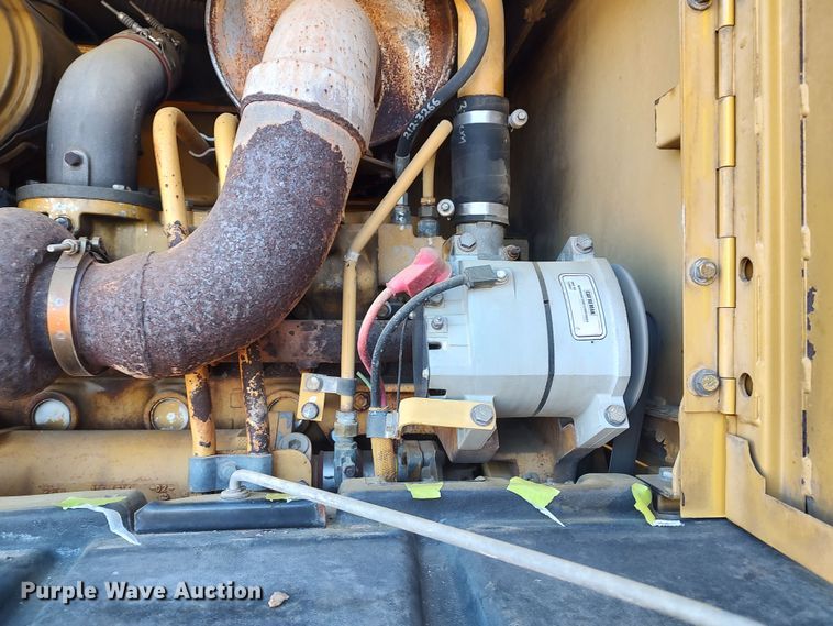 image for item DR6794 2006 Caterpillar 140H  motor grader