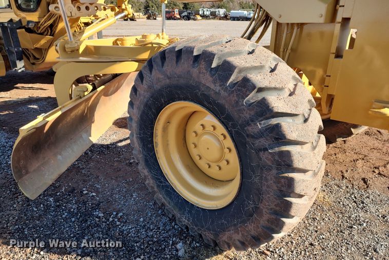 image for item DR6794 2006 Caterpillar 140H  motor grader