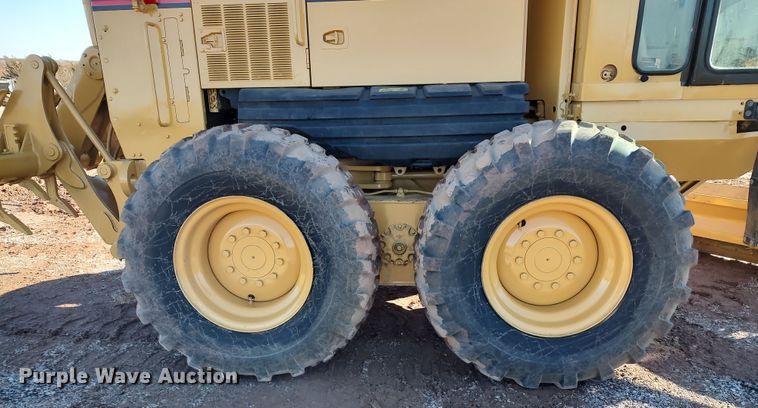 image for item DR6794 2006 Caterpillar 140H  motor grader