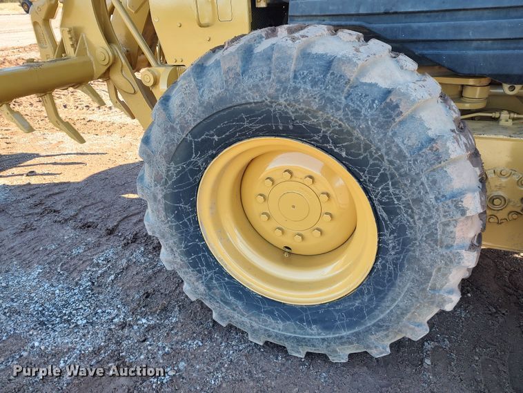 image for item DR6794 2006 Caterpillar 140H  motor grader