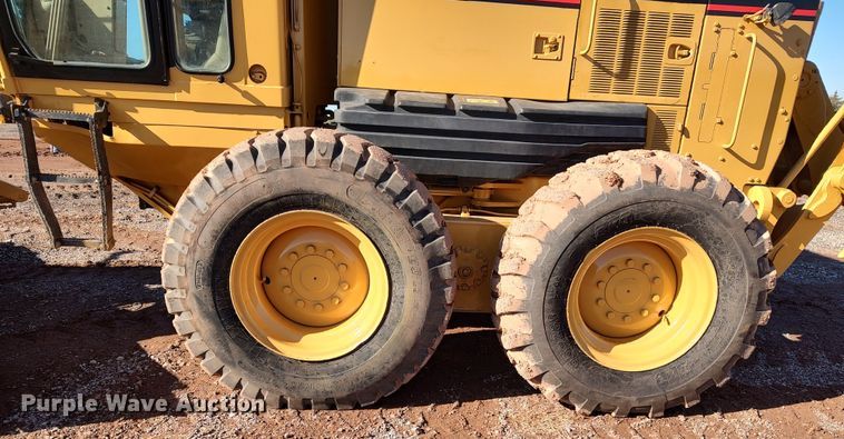 image for item DR6794 2006 Caterpillar 140H  motor grader