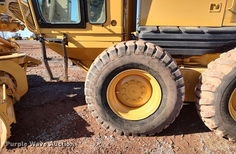 image for item DR6794 2006 Caterpillar 140H  motor grader