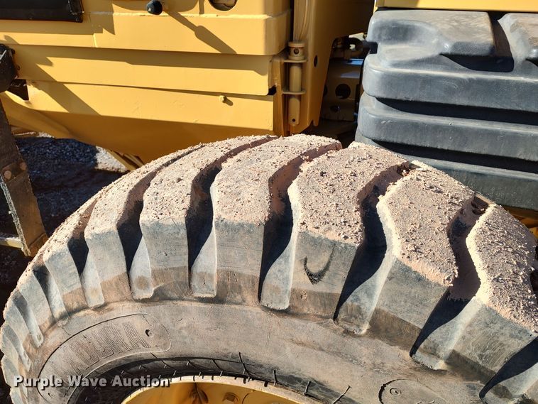 image for item DR6794 2006 Caterpillar 140H  motor grader