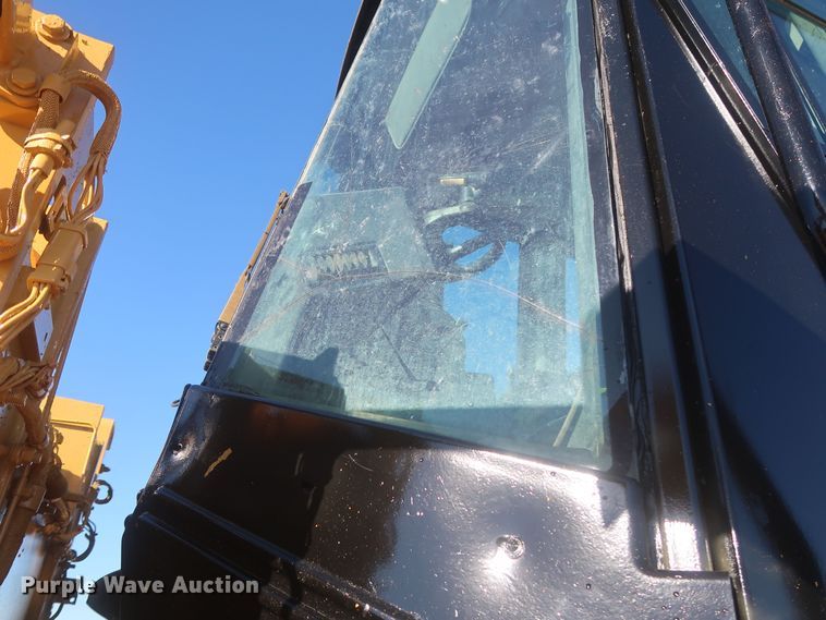 image for item DR6796 2001 Caterpillar 966G  wheel loader