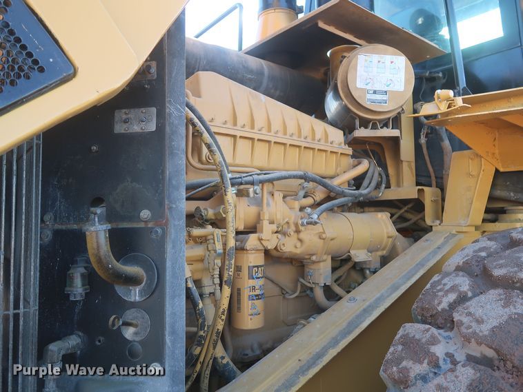 image for item DR6796 2001 Caterpillar 966G  wheel loader