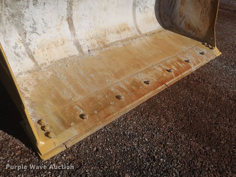 image for item DR6796 2001 Caterpillar 966G  wheel loader