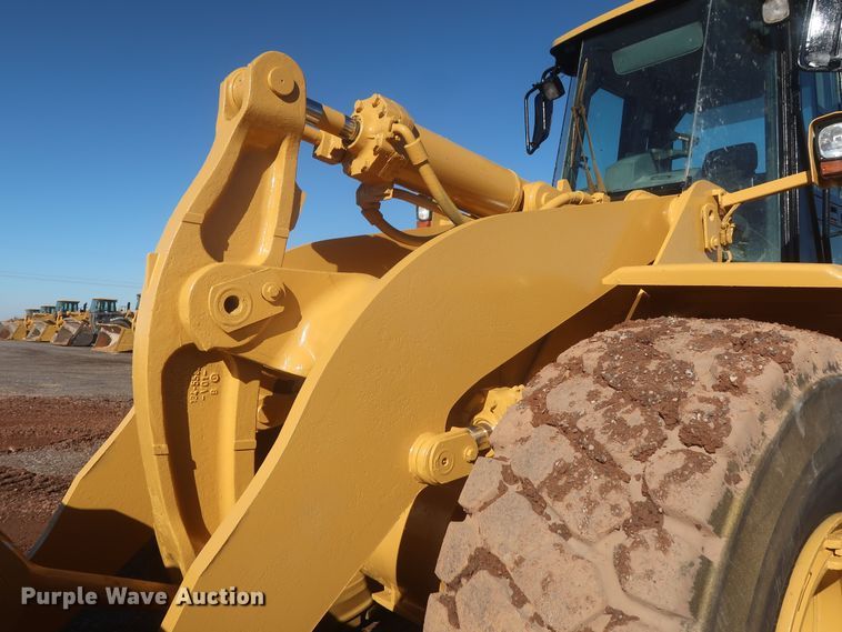 image for item DR6796 2001 Caterpillar 966G  wheel loader