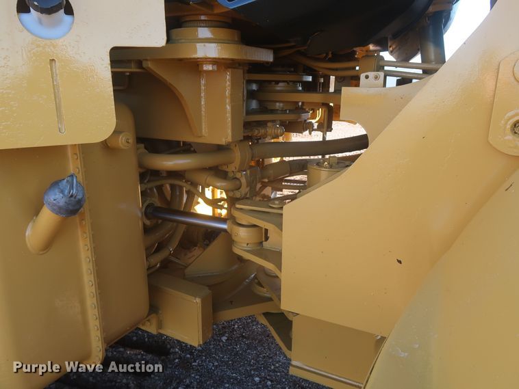 image for item DR6796 2001 Caterpillar 966G  wheel loader