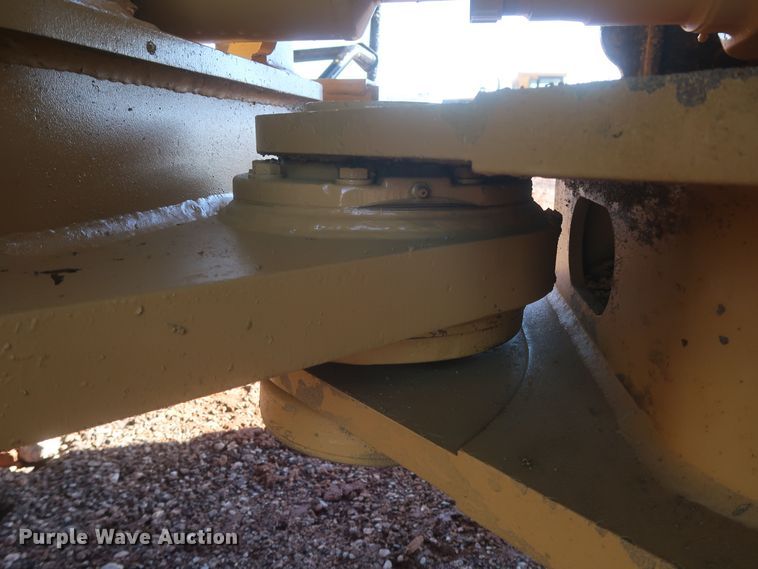 image for item DR6796 2001 Caterpillar 966G  wheel loader