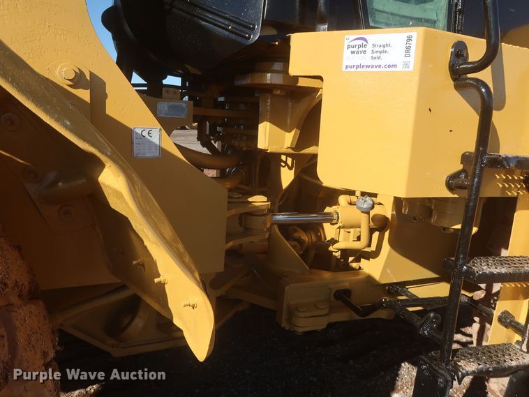 image for item DR6796 2001 Caterpillar 966G  wheel loader
