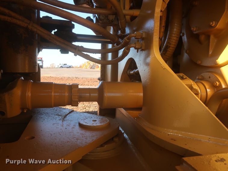 image for item DR6796 2001 Caterpillar 966G  wheel loader