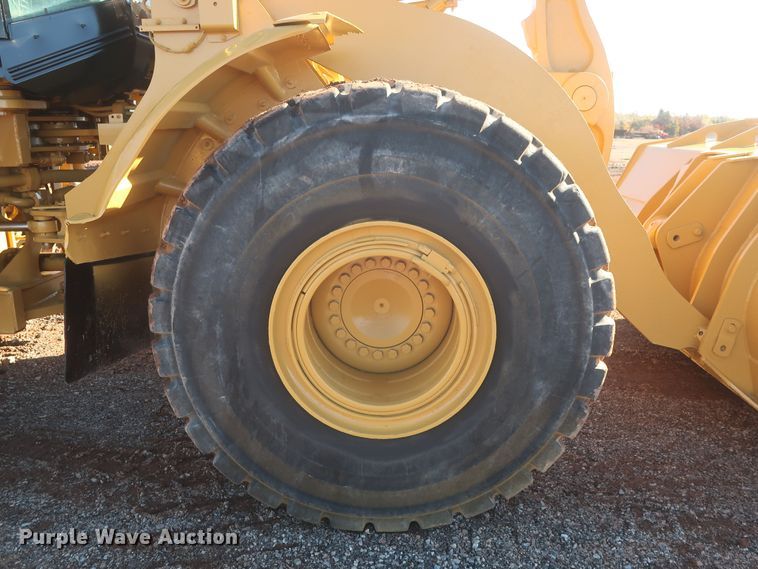 image for item DR6796 2001 Caterpillar 966G  wheel loader