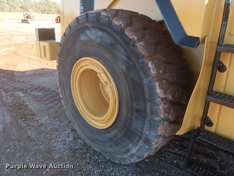 image for item DR6796 2001 Caterpillar 966G  wheel loader