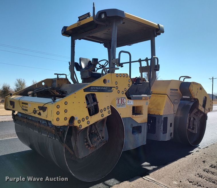 image for item DR6797 2017 Dynapac CC6200  double drum vibratory roller