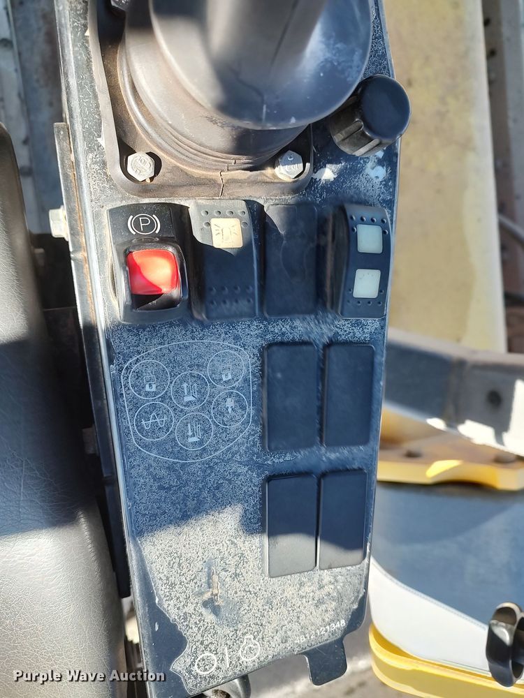 image for item DR6797 2017 Dynapac CC6200  double drum vibratory roller