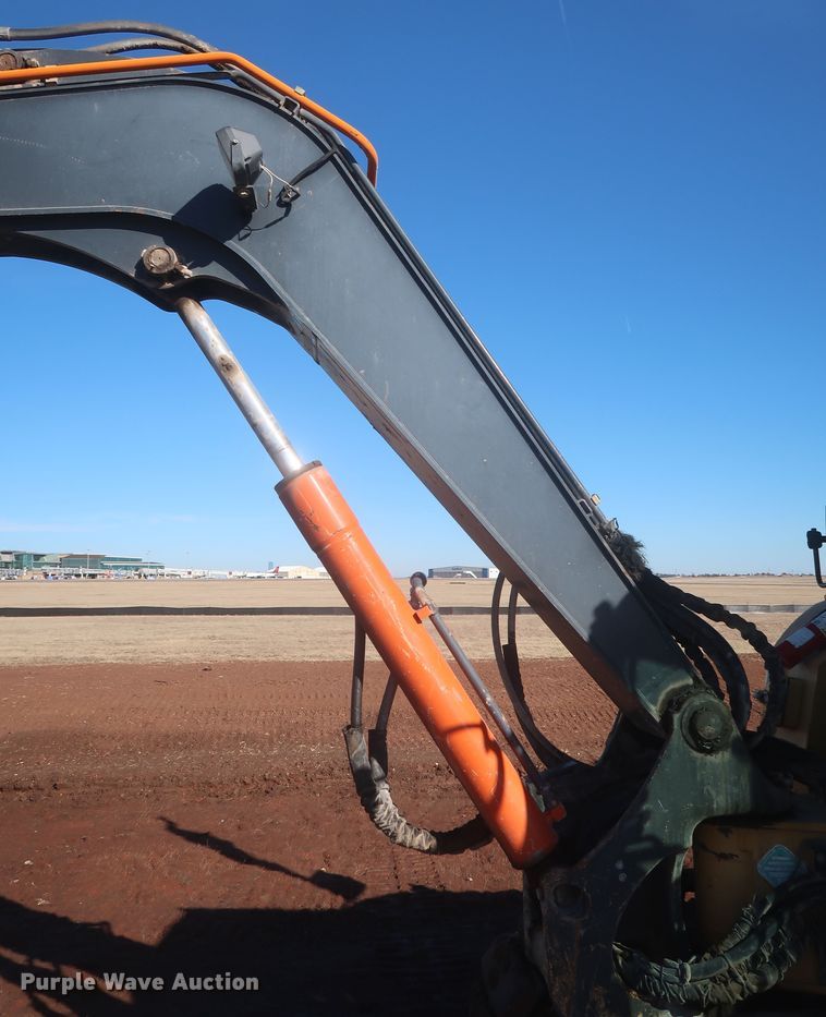 image for item DR6800 2013 John Deere 85G mini excavator