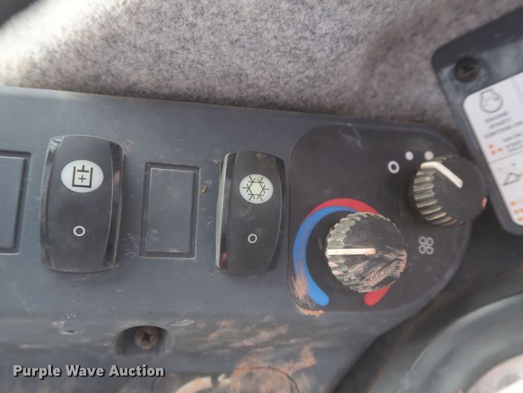 image for item DR6801 2019 John Deere 331G  tracked skid steer loader