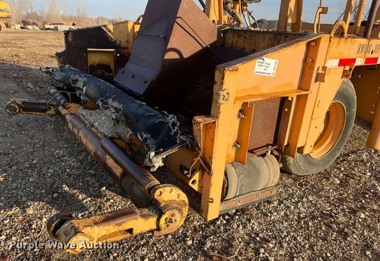 image for item DR7368 1988 Blaw-Knox RW100  road widener