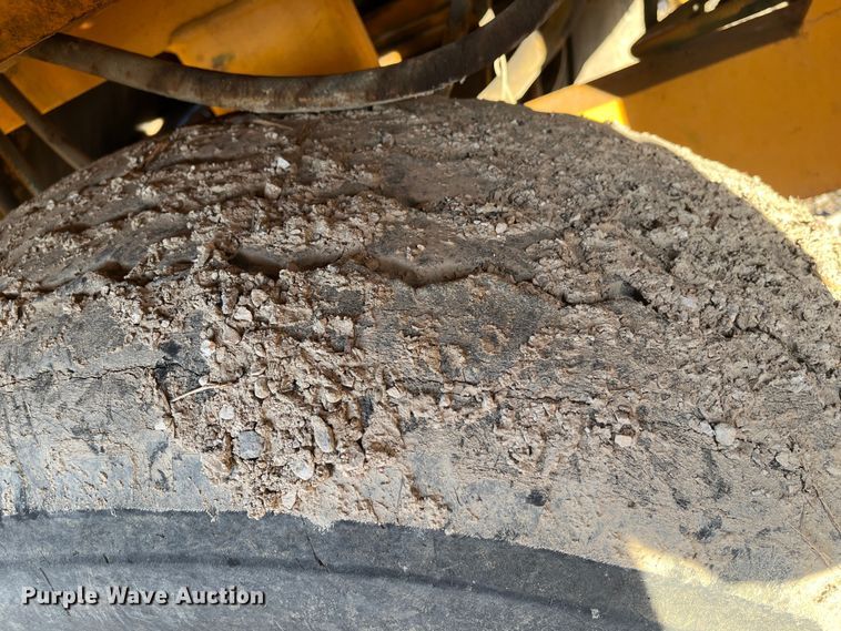 image for item DR7368 1988 Blaw-Knox RW100  road widener