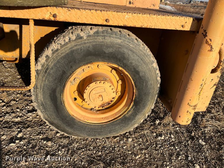 image for item DR7368 1988 Blaw-Knox RW100  road widener