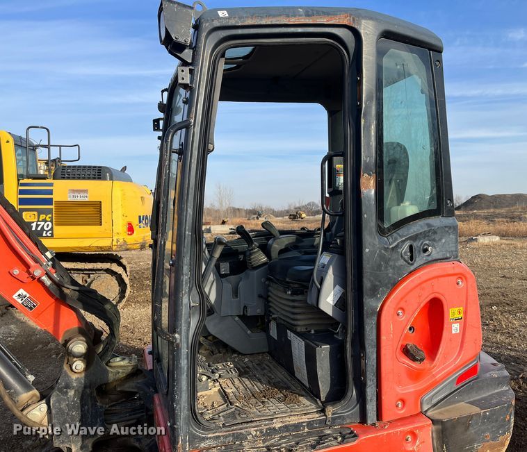 image for item DR7371 2014 Kubota KX040-4  mini excavator