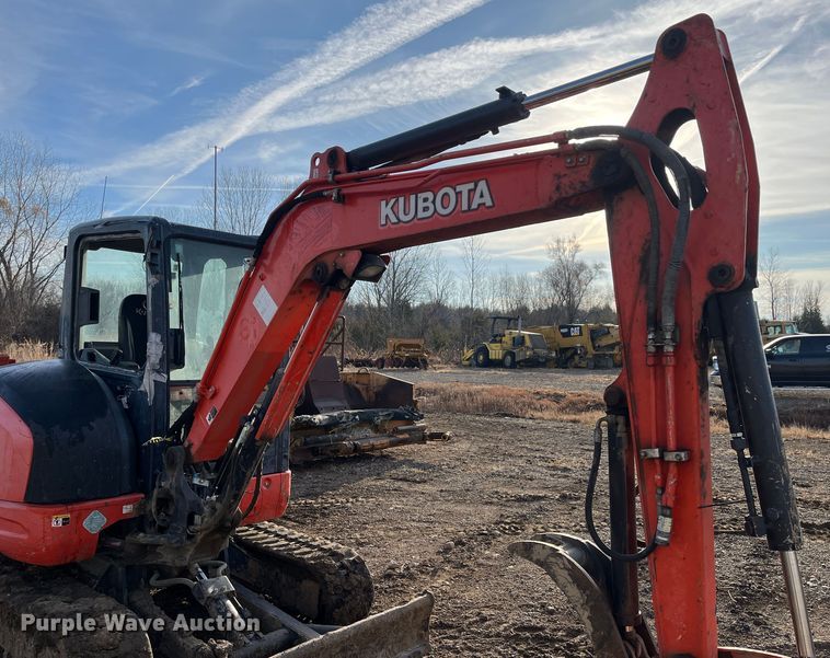 image for item DR7371 2014 Kubota KX040-4  mini excavator