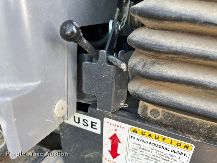 image for item DR7371 2014 Kubota KX040-4  mini excavator