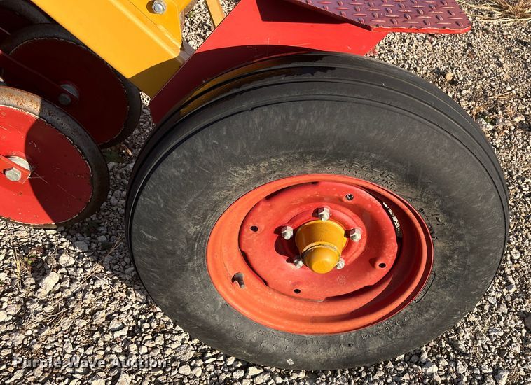 image for item DR7372 HayBuster 77  grain drill