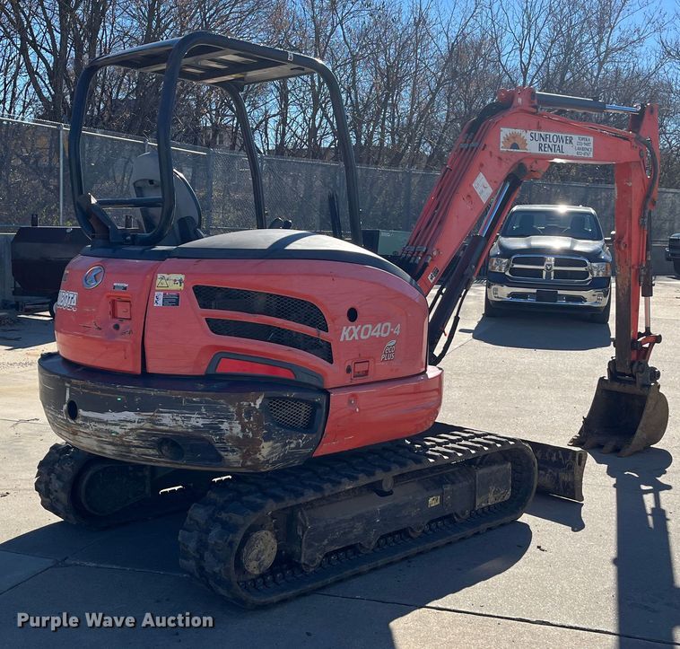image for item DR7384 2010 Kubota KX040-4  mini excavator